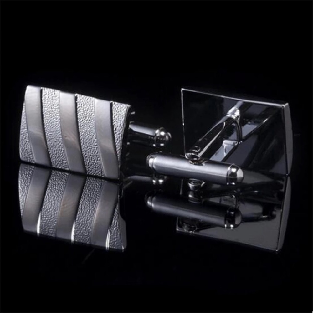 Men’s cuff links